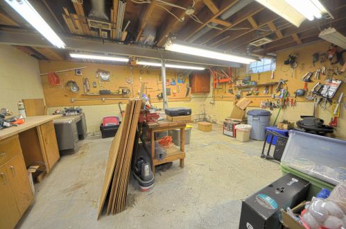 4823 24 St, Milwaukee WI 53204-2506 exterior