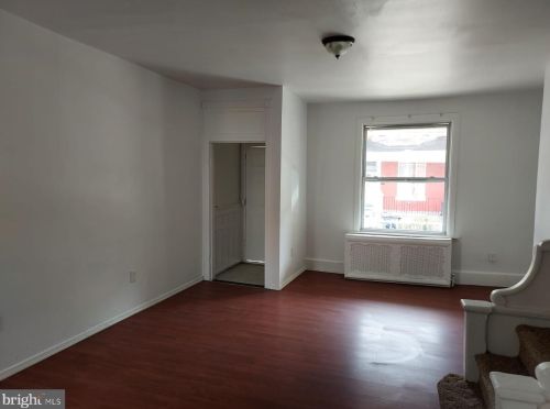 5525 Chancellor St, Philadelphia PA 19139-3924 exterior