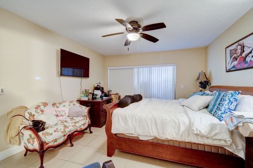 20570 Carousel Cir, Boca Raton FL  33434-3931 exterior