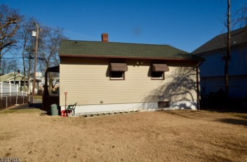 83 Harding Ave, Dover, NJ 07801-4711