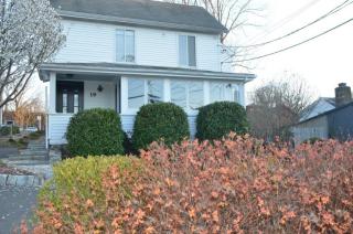 19 Ketchum St, Westport CT  06880-5909 exterior