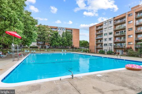 5801 Quantrell Ave, Alexandria VA  22312-2715 exterior