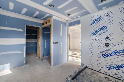 1852 Holland St, Bham MI 48009-6856 exterior