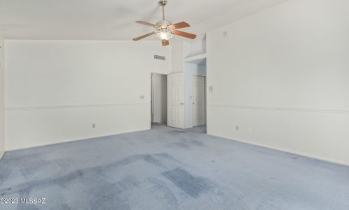 8040 Prickly Poppy Dr, Tucson AZ  85715-4350 exterior