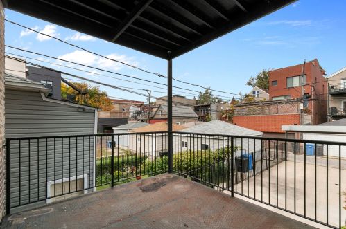 2634 Augusta Blvd, Chicago IL 60622-4539 exterior