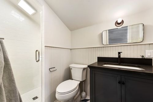 1426 Chateau St, Pittsburgh PA 15233-1242 exterior