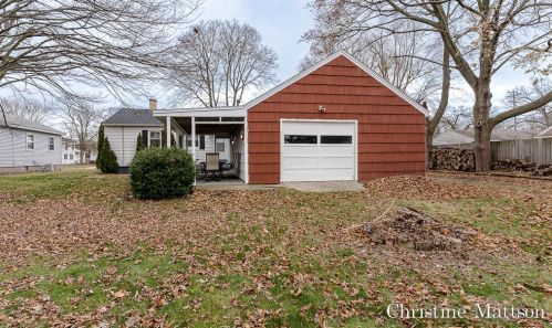 1970 Philo Ave, Meskegon MI  49441-1463 exterior