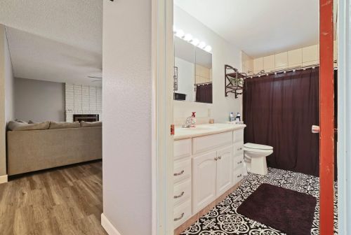 545 Quincy Rd, Turlock CA  95380-4329 exterior