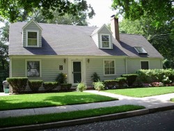 50 Kendall Rd, Newton, MA 02459-2623