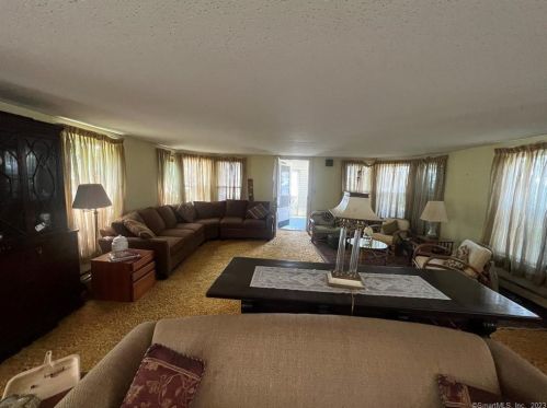 171 3 Ave, Milford CT 06460-5248 exterior