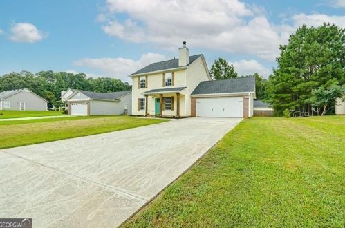 5484 Denny Dr, Atlanta, GA 30349-5223