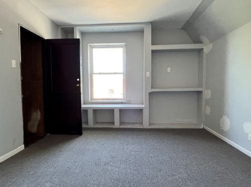 1059 Keystone Ave, Chicago IL 60639-3723 exterior