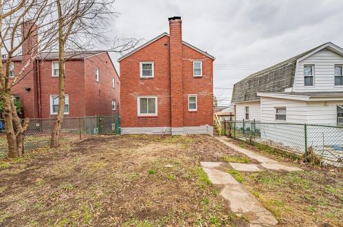 749 Dunster St, Pittsburgh, PA 15226-1312