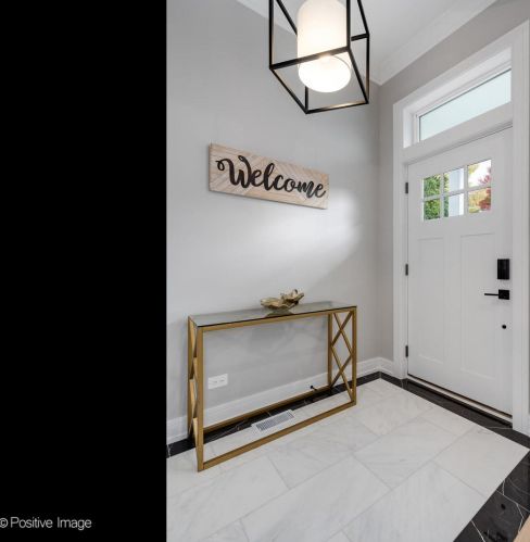 3029 Sawyer Ave, Chicago, IL 60618-6806