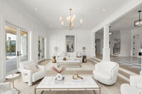 32 Meadowcroft Ln, Greenwich CT 06830-3823 exterior