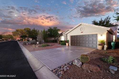 64381 Galveston Ln, Tucson, AZ 85739-1022