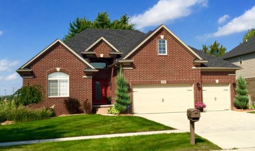 18707 Michigan Pine Dr, Macomb Township MI  48042-6303 exterior