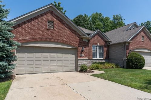 23583 Rossiter Dr, Macomb Township MI 48042-4846 exterior