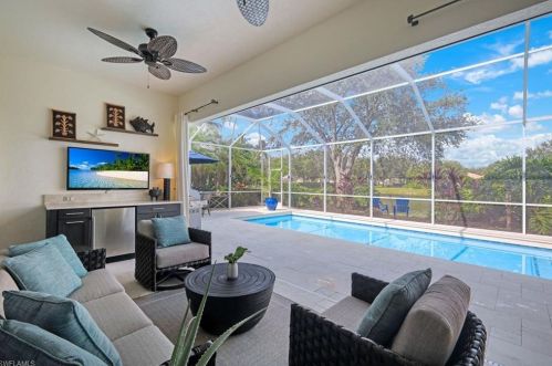 2866 Hatteras Way, Naples FL 34119-7524 exterior