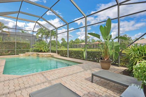 8816 First Tee Rd, Fort Pierce FL 34986-3063 exterior