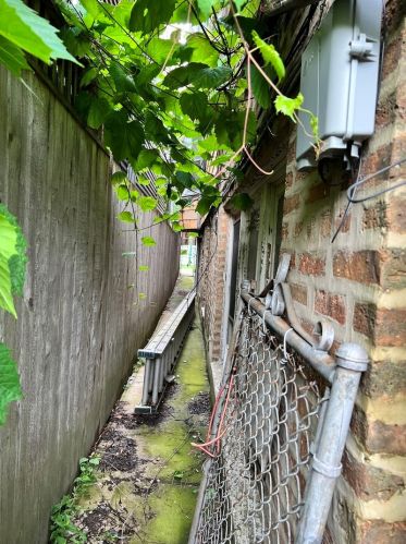 1830 Cuyler Ave, Chicago IL 60613-2402 exterior