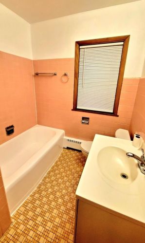 3037 Austin Ave, Chicago IL 60638-1418 exterior