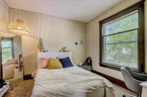 2943 Newhall St, Milwaukee WI 53211-3224 exterior