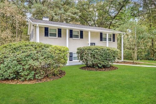 3798 Bakers Ferry Rd, Atlanta GA  30331-3715 exterior