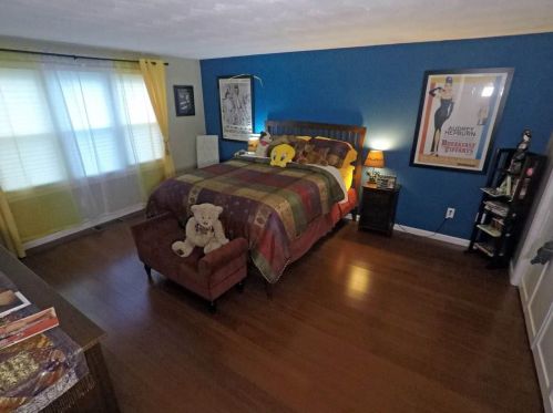 902 Brookhaven Ln, Woonsocket RI 02895-2771 exterior