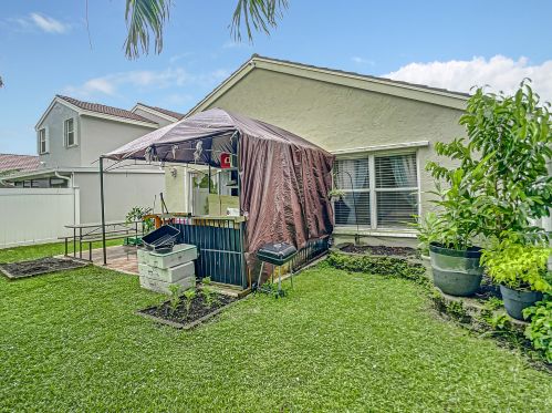 8292 Bermuda Sound Way, Boynton Beach FL 33436-1726 exterior