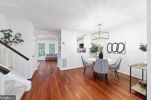 7451 Duddington Dr, Alexandria VA 22315-3849 exterior