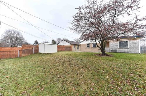 5622 Montana St, Milwaukee WI  53219-3164 exterior