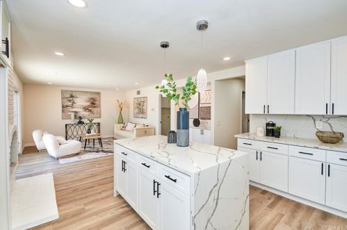 17522 Medford Ave, Tustin CA  92780-1922 exterior