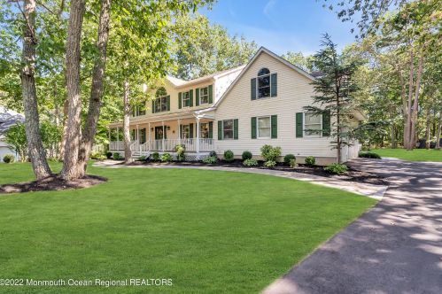 5 Dickens Ct, Jackson Twp NJ  08527-2844 exterior