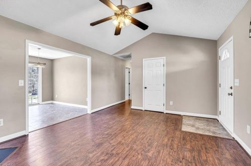 325 Hawthorne Ct, Randleman NC  27317-8223 exterior