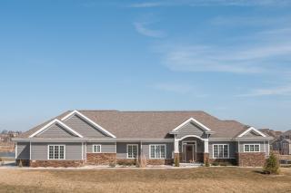 3760 Cardinal Point Trl, Madison, WI 53593-8150