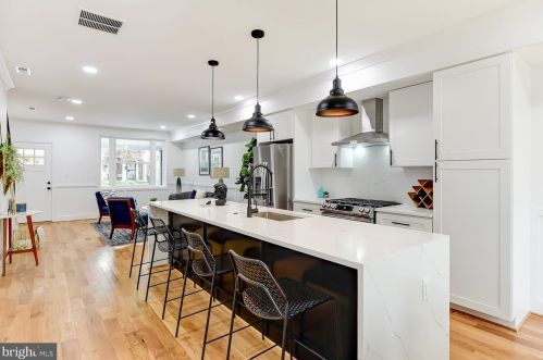 1427 Parkwood Pl, Washington DC  20010-3218 exterior