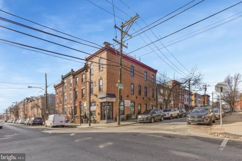 1452 4th St, Philadelphia PA  19147-5923 exterior