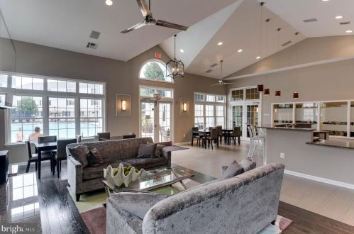 5262 Maris Ave, Alexandria VA exterior