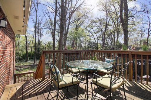 1270 Briardale Ln, Atlanta GA 30306-2624 exterior