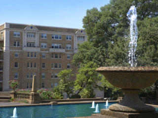 2101 16th St, Washington DC  20020-4822 exterior