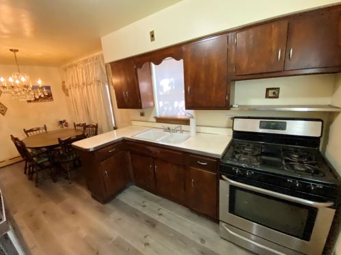 7258 Winchester Ave, Chicago IL 60643-1113 exterior