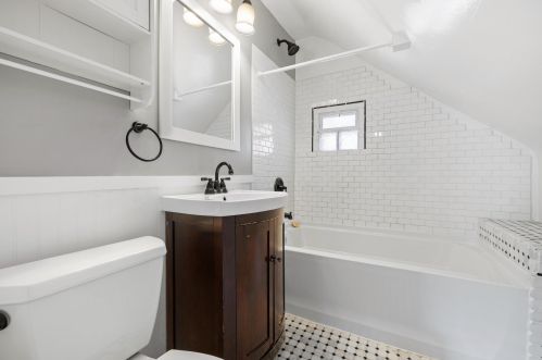 2154 69, Milwaukee WI 53219-2905 exterior