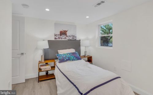 217 Atlantic St, Washington DC  20032-3043 exterior