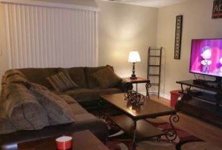 6557 Kenwood Ave, Chicago IL  60637-4410 exterior