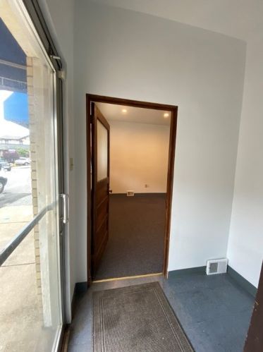 505 Main St, Pittsburgh PA  15215-2138 exterior