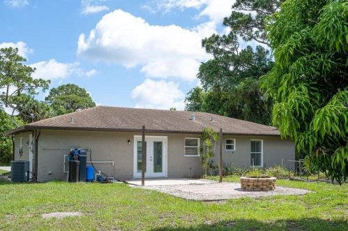 6705 Brookline Ave, Fort Pierce FL  34951-1234 exterior