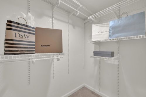 120 Hazelmere Dr, Folsom CA 95630-5522 exterior