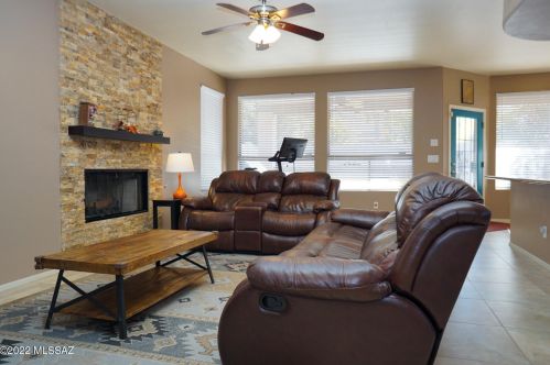 7724 Mcgee Mountain Rd, Tucson AZ 85750-7406 exterior