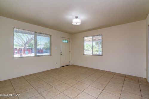 4542 15th St, Tucson AZ 85701-2444 exterior